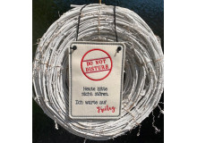 Stickdatei ITH - Türschild "Do not disturb. Ich warte auf Freitag."